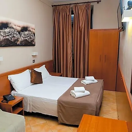 Cervia Hotel *