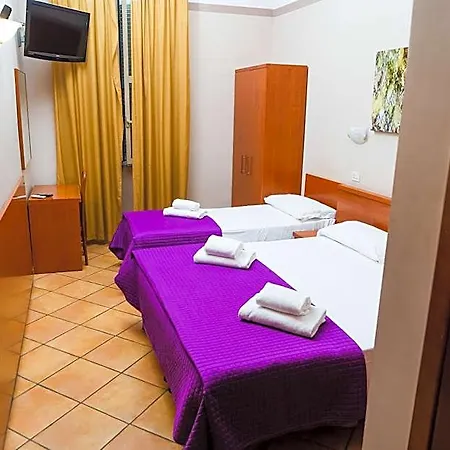 Hotel Cervia Rom
